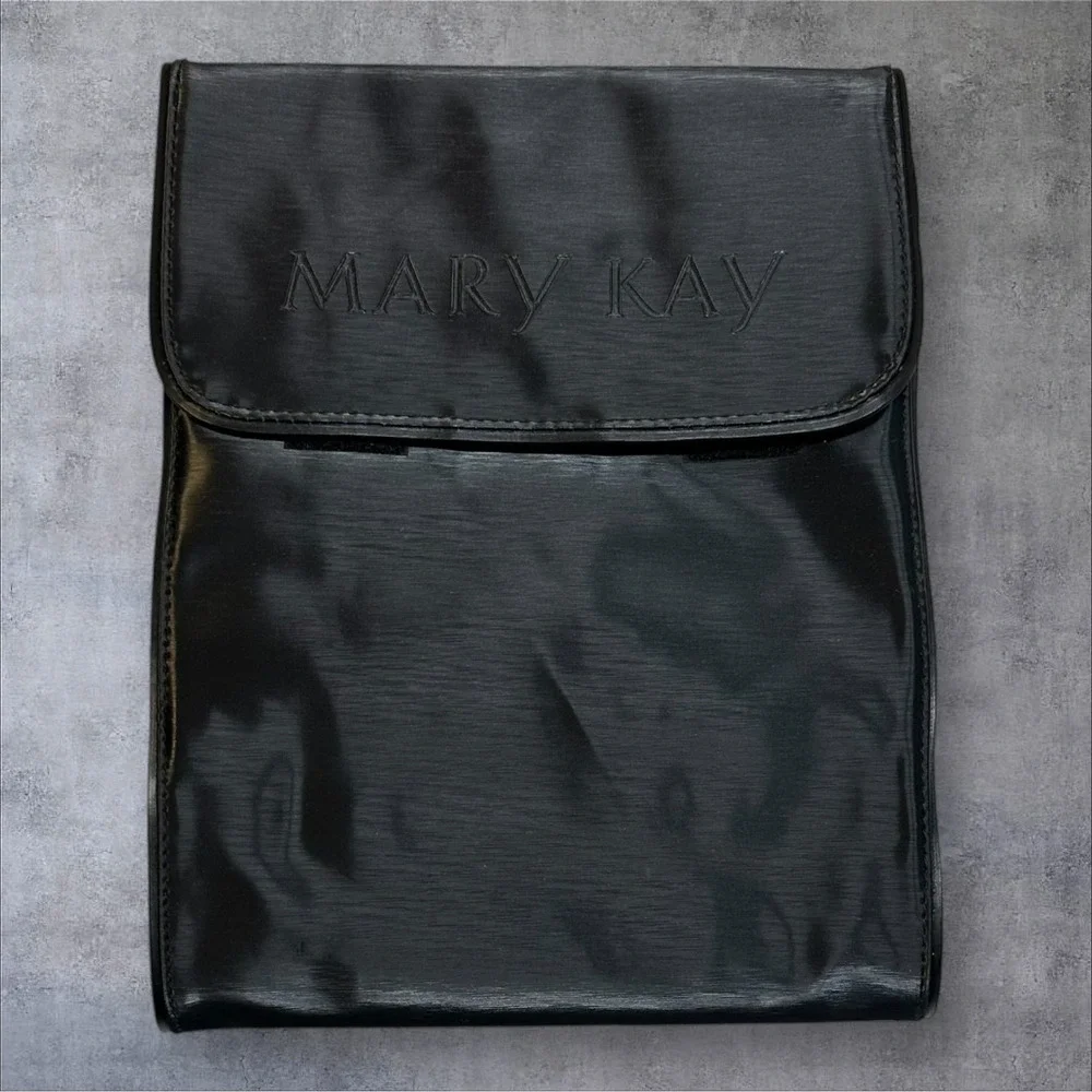 Mary Kay Roll Up Hanging Cosmetic/Toiletries Travel Bag with 4 Removable Pouches